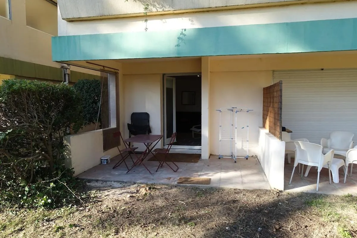 Studio Villeneuve-Les-Avignon Terrasses Sous Les Pins 0*,  France