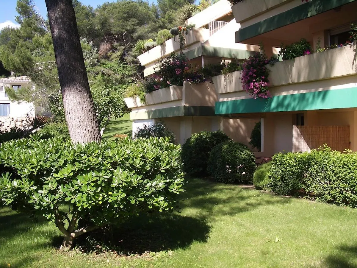 Studio Villeneuve-Les-Avignon Terrasses Sous Les Pins location